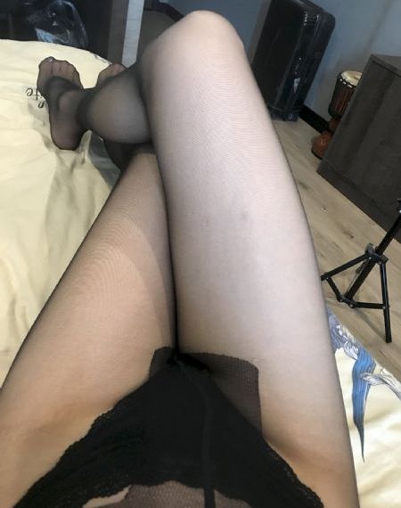 玫瑰冠冕短剧免费观看
