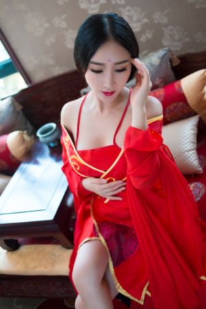 美剧《偷偷》免费观看